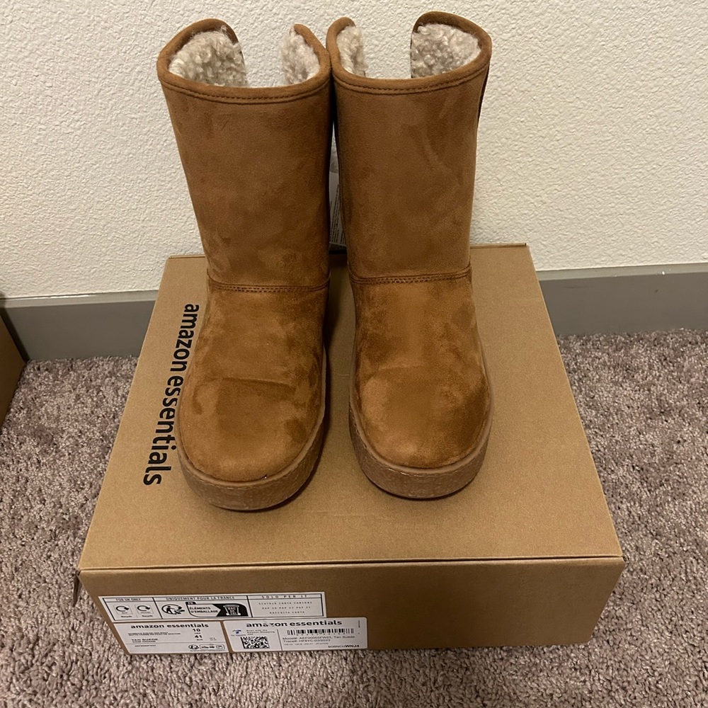 Amazon Essentials Chestnut Brown Shearling Boots